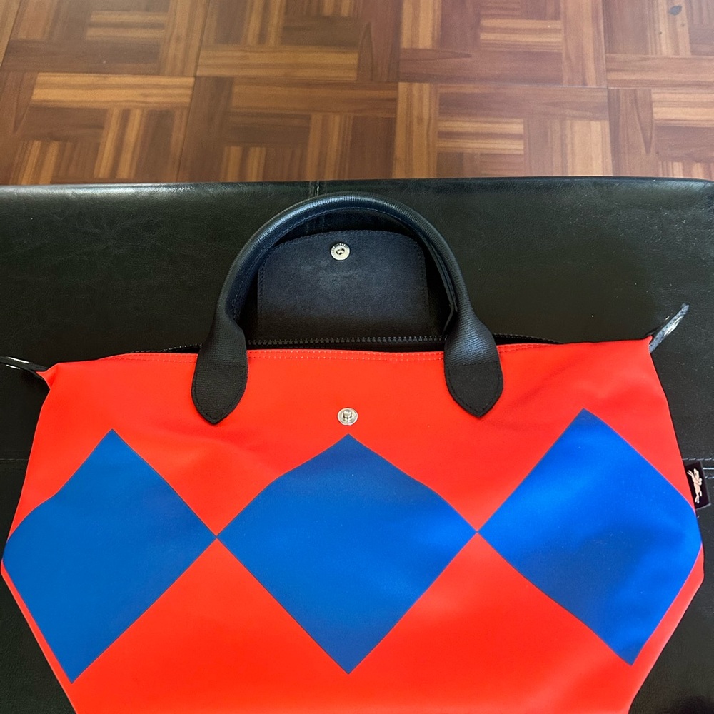 Unique, medium size Le Pliage Longchamp crossbody bag.